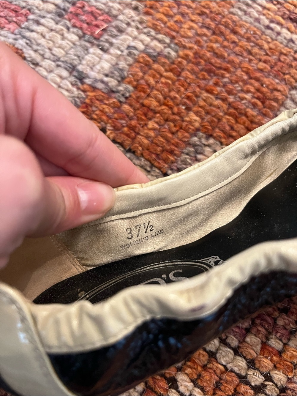 Tod's Black and Cream Patent Leather Ballet Flats - Picture 6 of 7